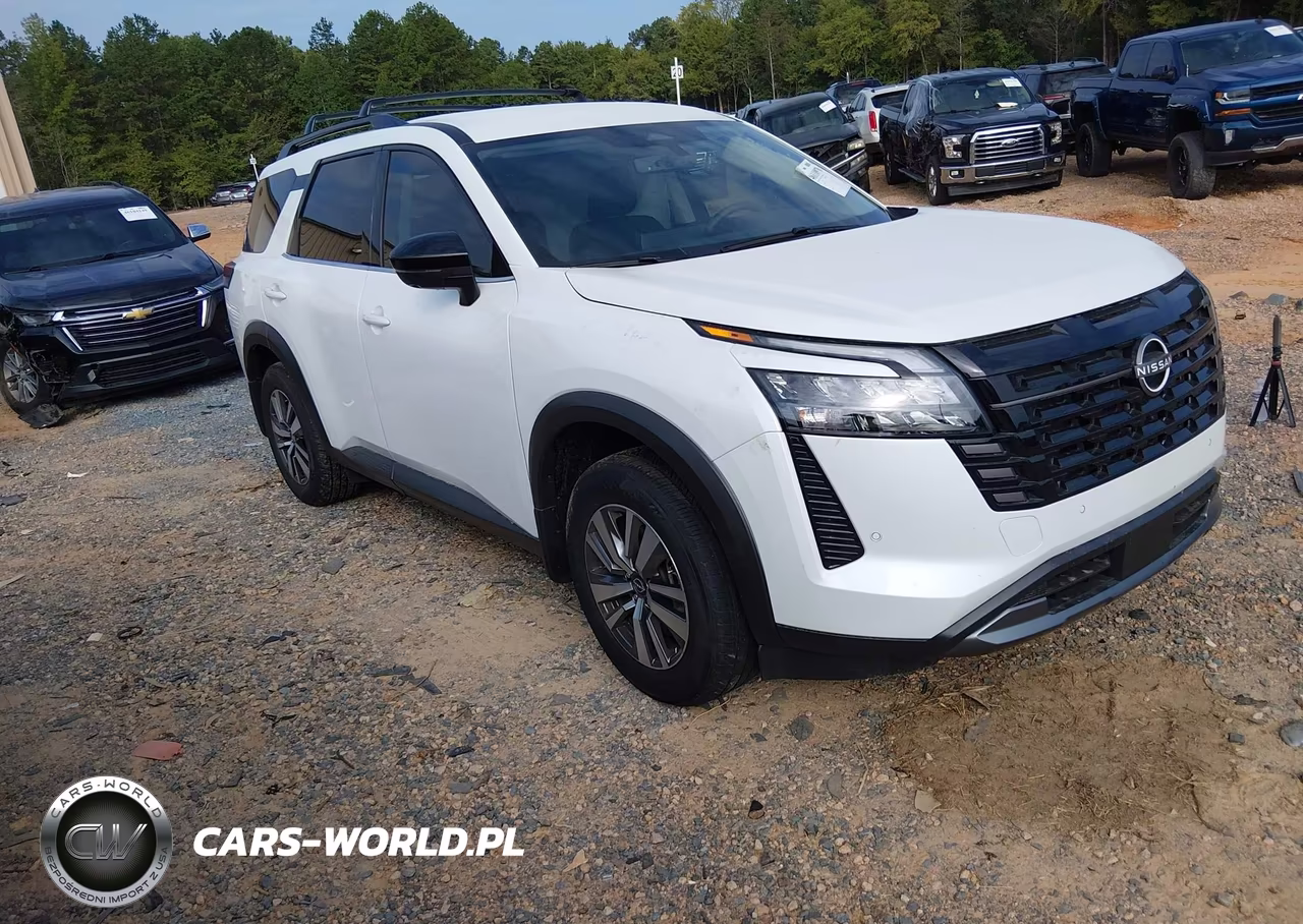 2026 Nissan Pathfinder Sl