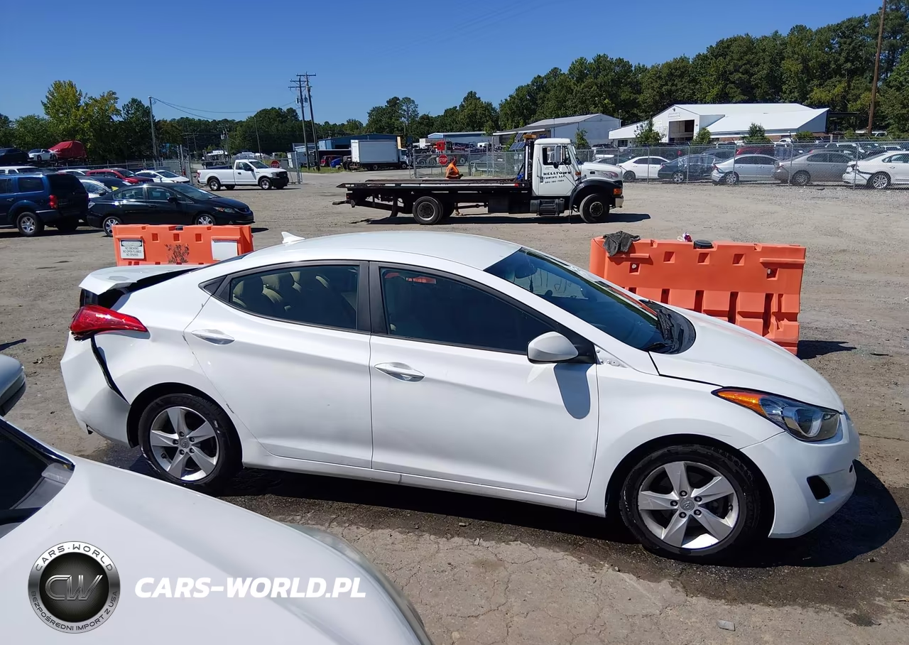 2013 Hyundai Elantra Gls VIN:5NPDH4AE9DH312919 - 13