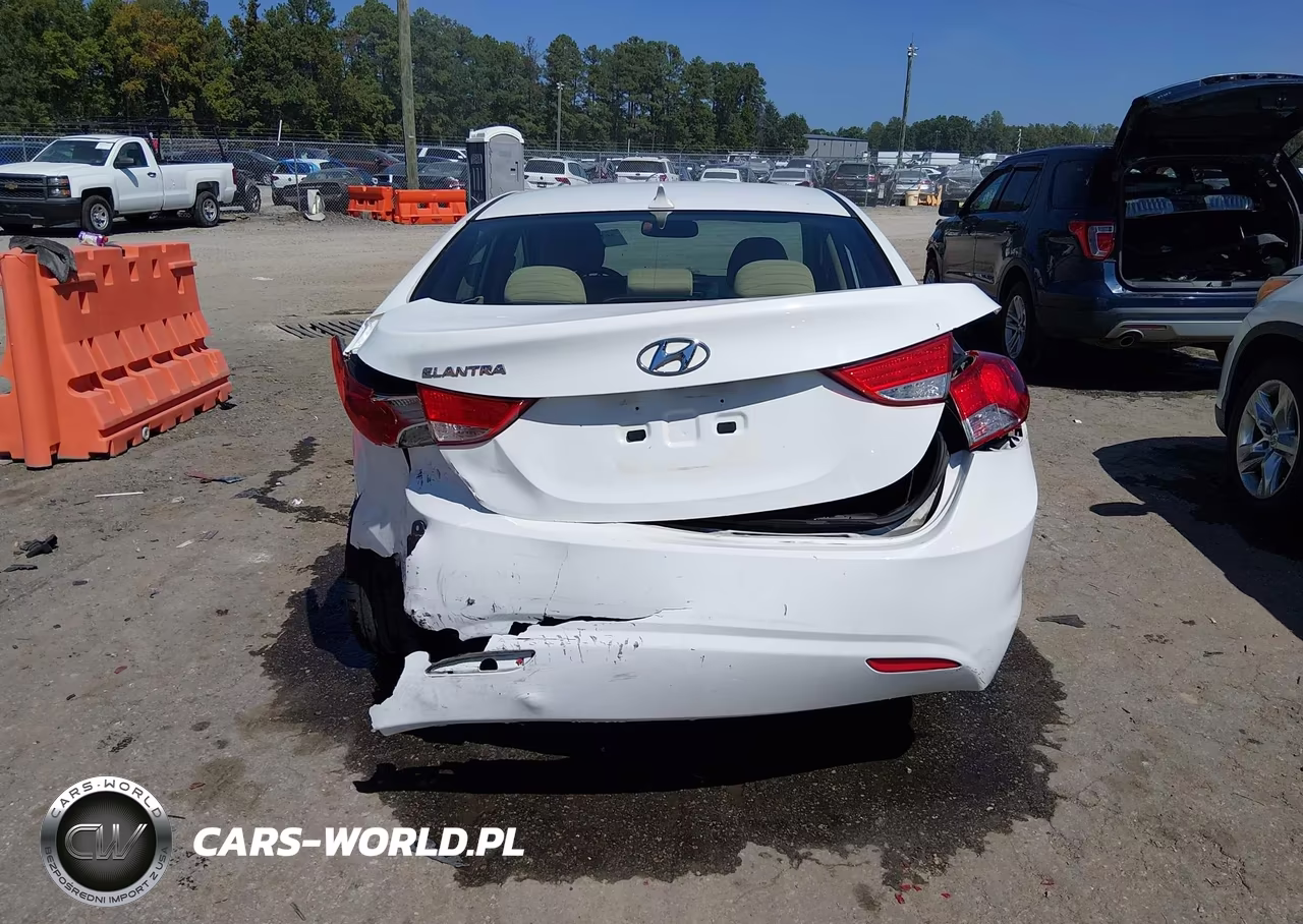 2013 Hyundai Elantra Gls VIN:5NPDH4AE9DH312919 - 16