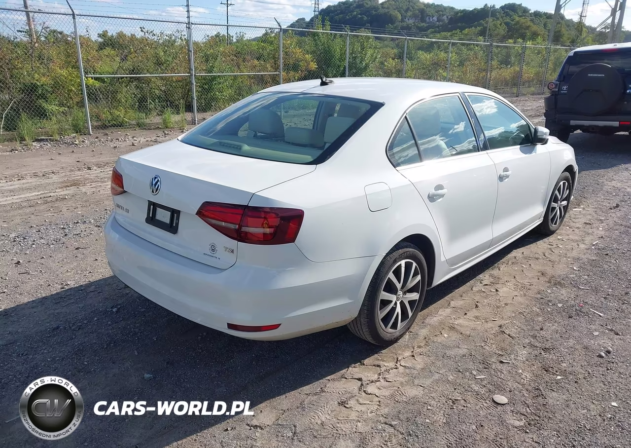 2017 Volkswagen Jetta 1.4T Se VIN:3VWDB7AJ4HM358977 - 4