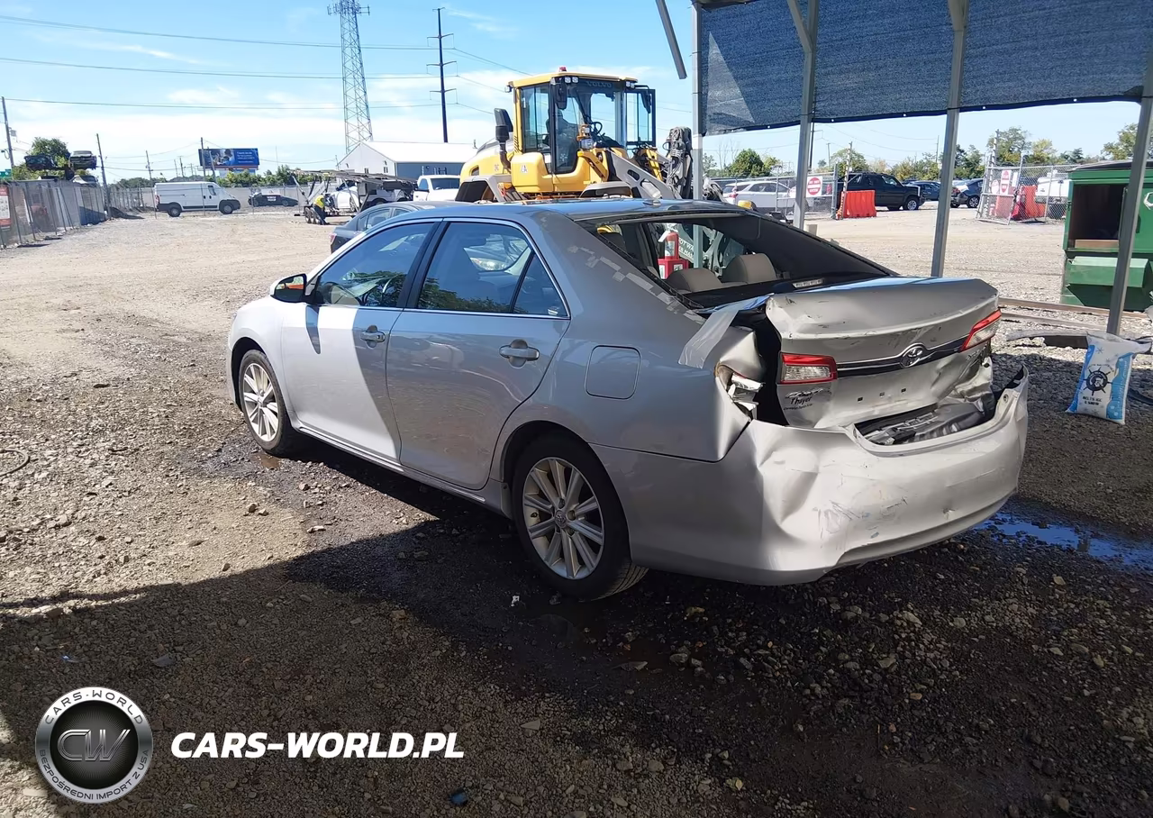 2014 Toyota Camry Xle VIN:4T1BF1FK4EU782501 - 3