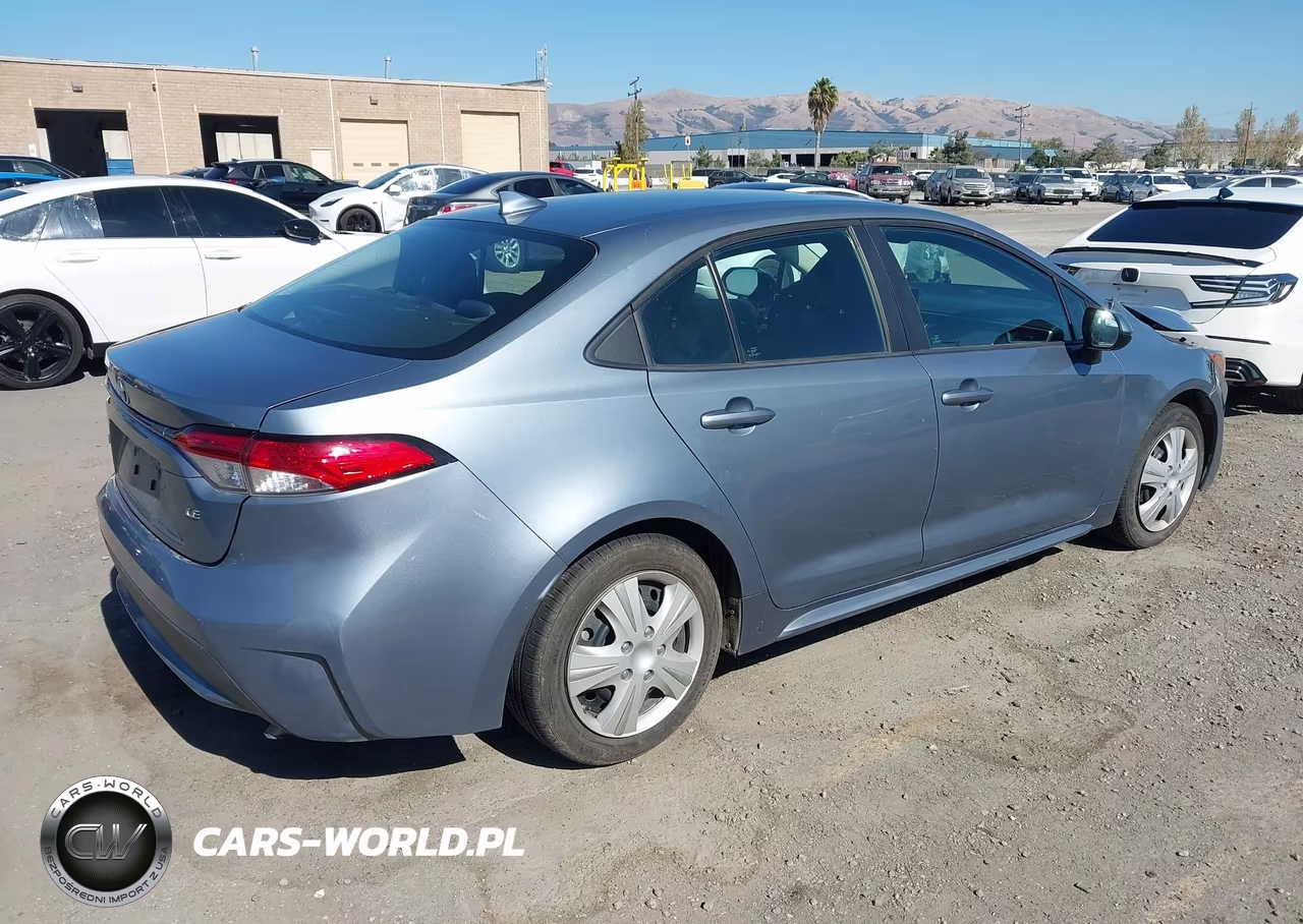 2022 Toyota Corolla Le VIN:5YFEPMAE1NP294573 - 4