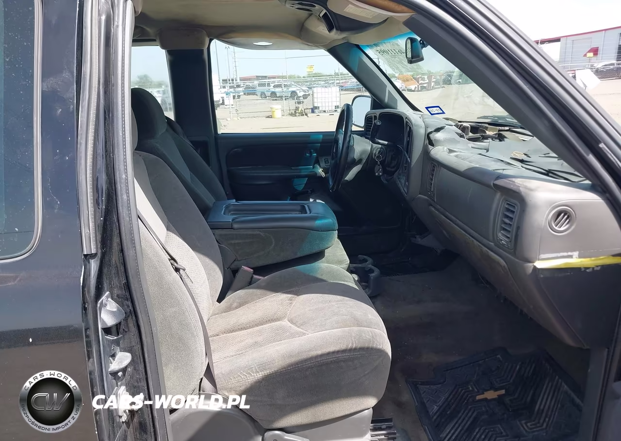 2004 Chevrolet Silverado 1500 Ls VIN:2GCEC19VX41356578 - 5