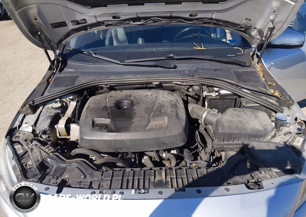 2015 Volvo S60 T5 Platinum VIN:YV140MFM1F1357395 - 10