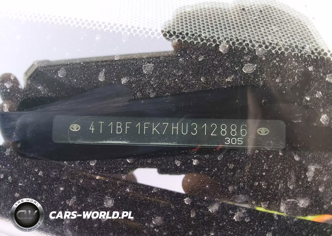 2017 Toyota Camry Le VIN:4T1BF1FK7HU312886 - 9