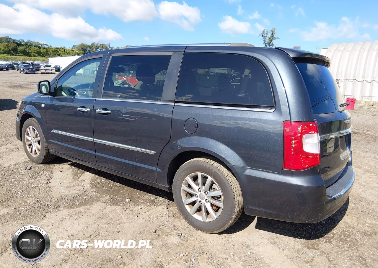 2014 Chrysler Town & Country Touring-L 30Th Anniversary VIN:2C4RC1CG3ER454124 - 3
