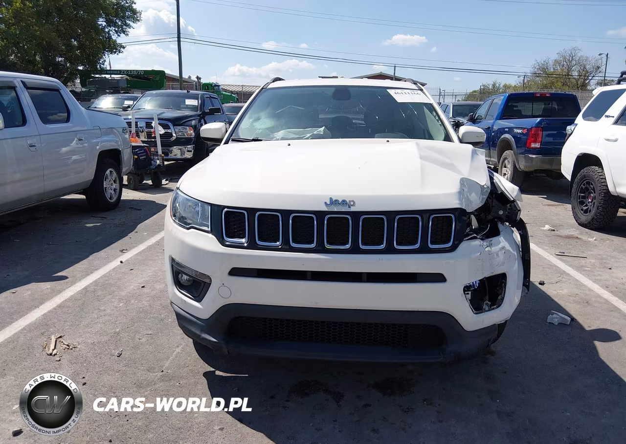 2018 Jeep Compass Latitude VIN:3C4NJCBB1JT293303 - 11