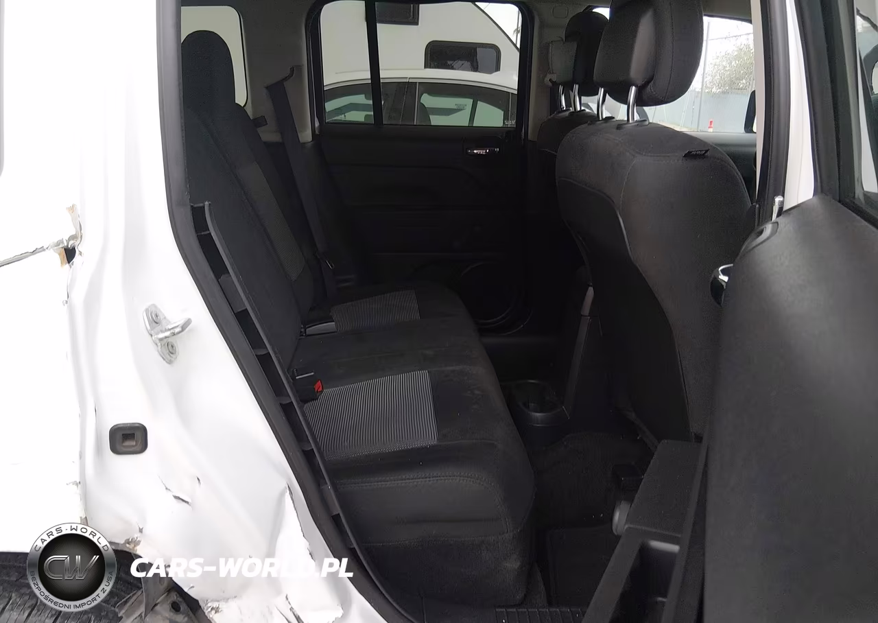 2016 Jeep Patriot Sport VIN:1C4NJPBAXGD784384 - 8