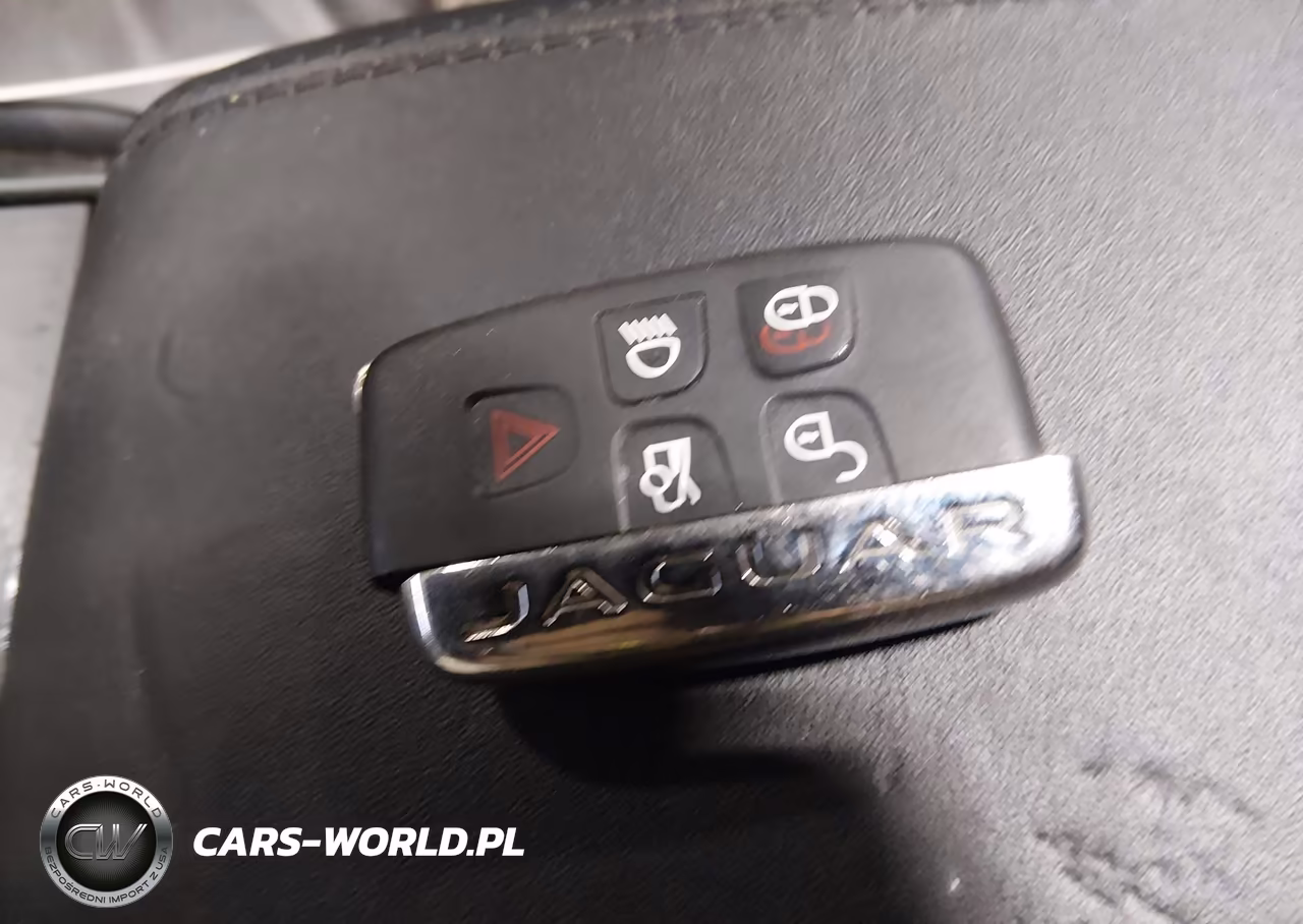 2017 Jaguar F-Type Premium VIN:SAJWA6ET9H8K43401 - 11