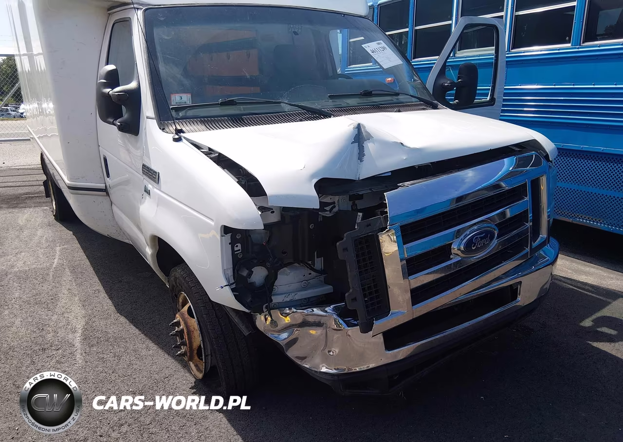 2019 Ford E-350 Cutaway VIN:1FDWE3F62KDC07215 - 11