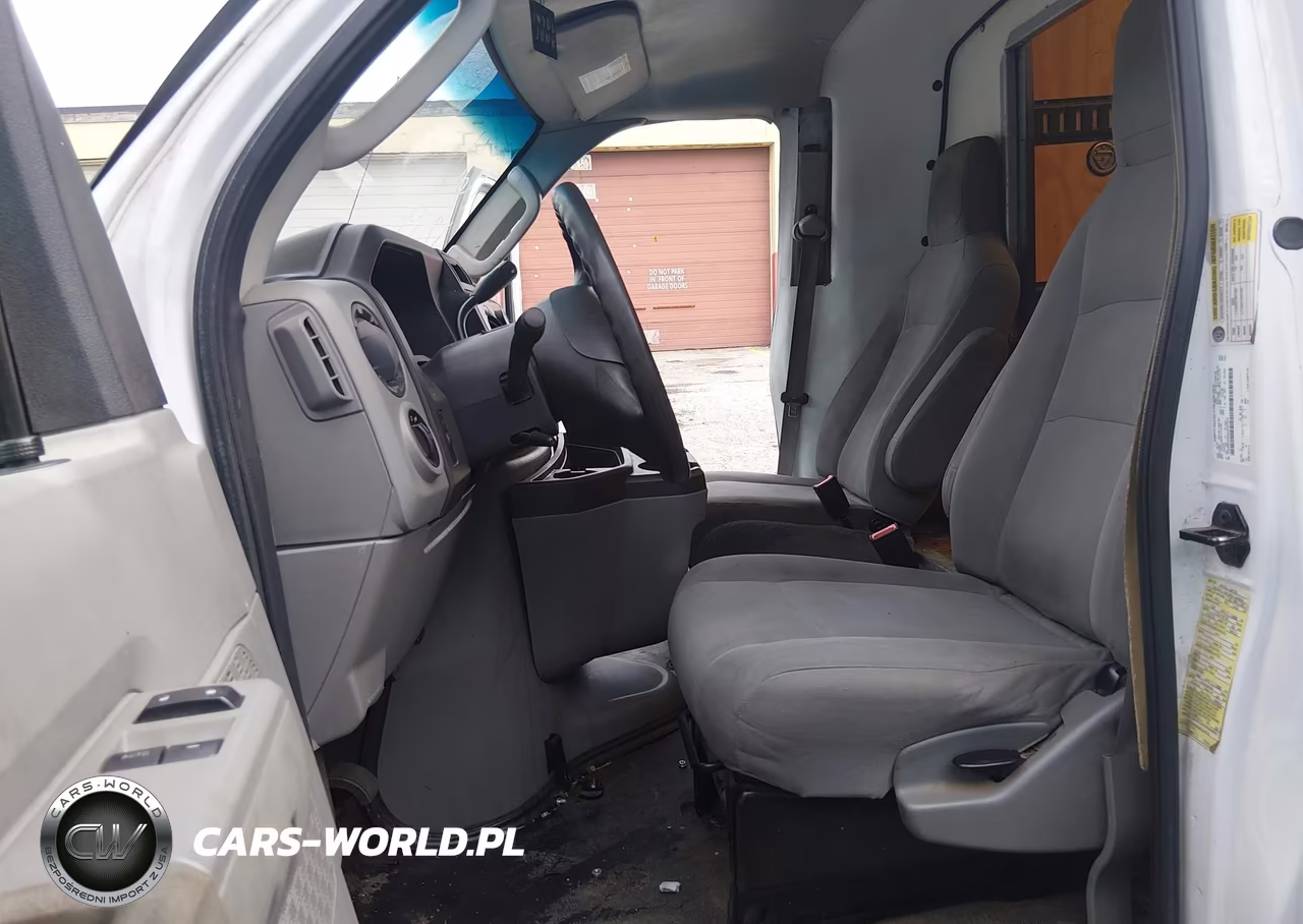 2019 Ford E-350 Cutaway VIN:1FDWE3F62KDC07215 - 21