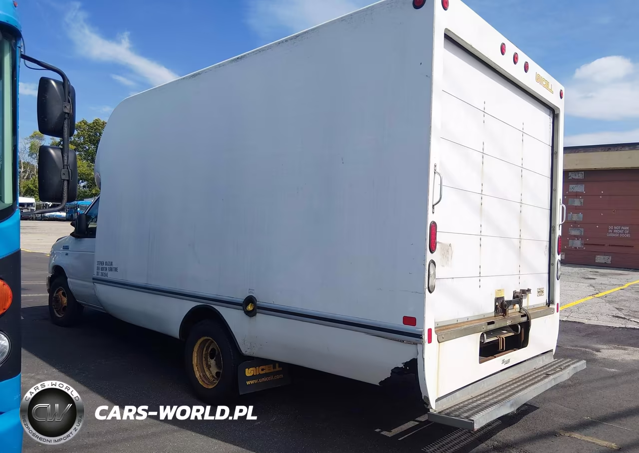 2019 Ford E-350 Cutaway VIN:1FDWE3F62KDC07215 - 3