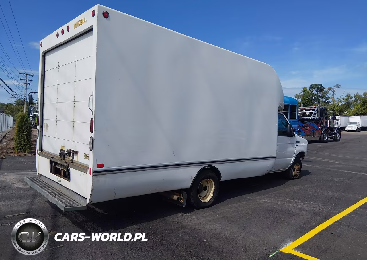 2019 Ford E-350 Cutaway VIN:1FDWE3F62KDC07215 - 4