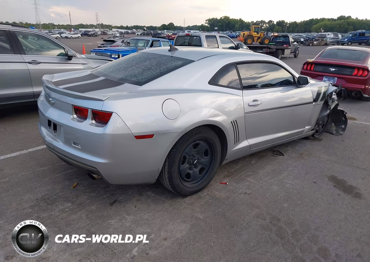 2012 Chevrolet Camaro 2Ls VIN:2G1FA1E39C9211894 - 4