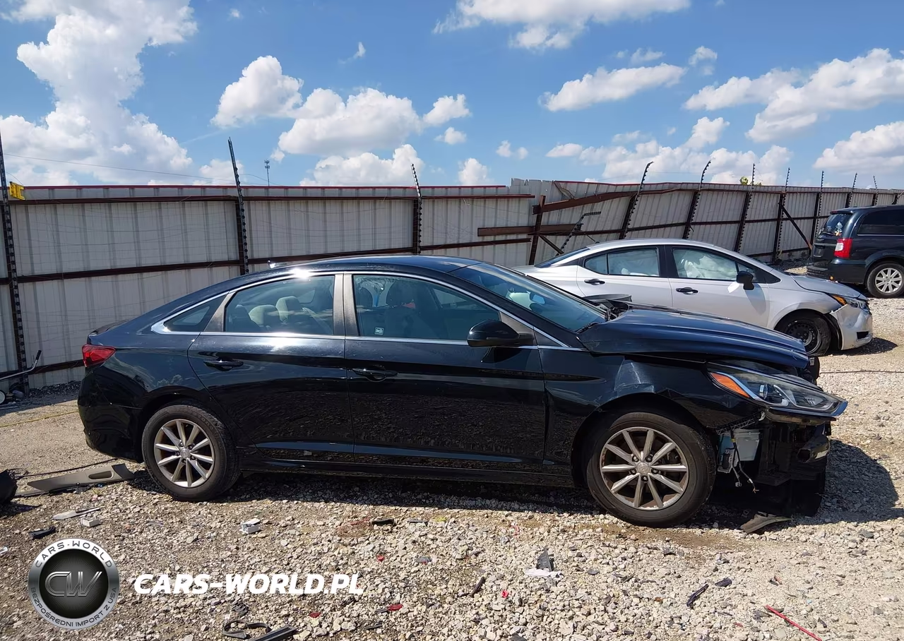 2018 Hyundai Sonata Se VIN:5NPE24AF4JH663327 - 14