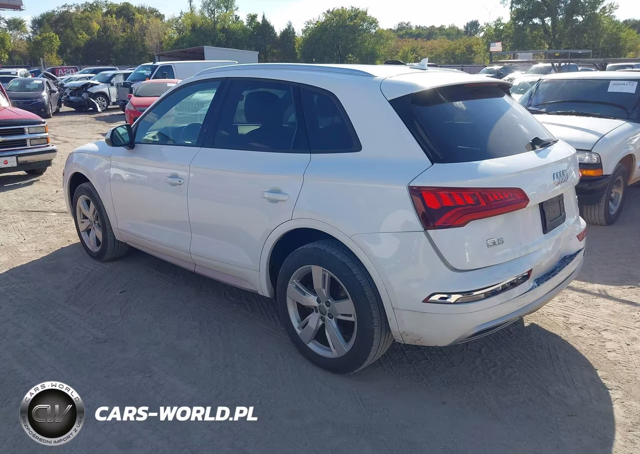 2018 Audi Q5 2.0T Premium-2.0T Tech Premium VIN:WA1ANAFY4J2233615 - 3