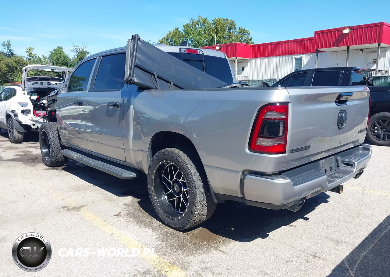 2021 Ram 1500 Big Horn 4X4 5'7 Box VIN:1C6SRFFT2MN555731 - 3