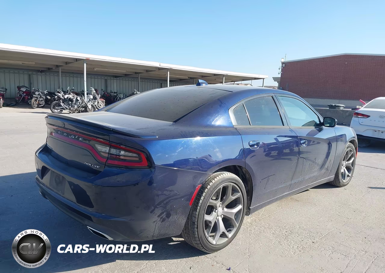 2015 Dodge Charger Sxt VIN:2C3CDXHG1FH890206 - 4