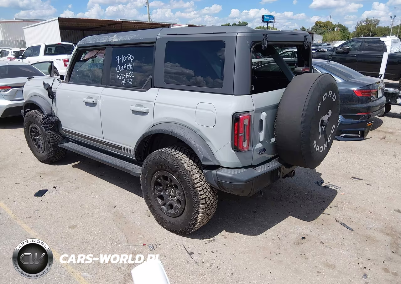 2021 Ford Bronco First Edition VIN:1FMEE5EP9MLA41351 - 3