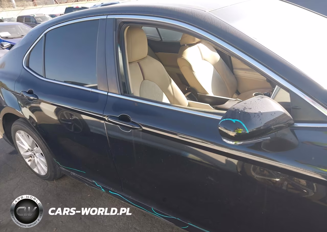 2018 Toyota Camry Le VIN:4T1B11HK3JU631963 - 14
