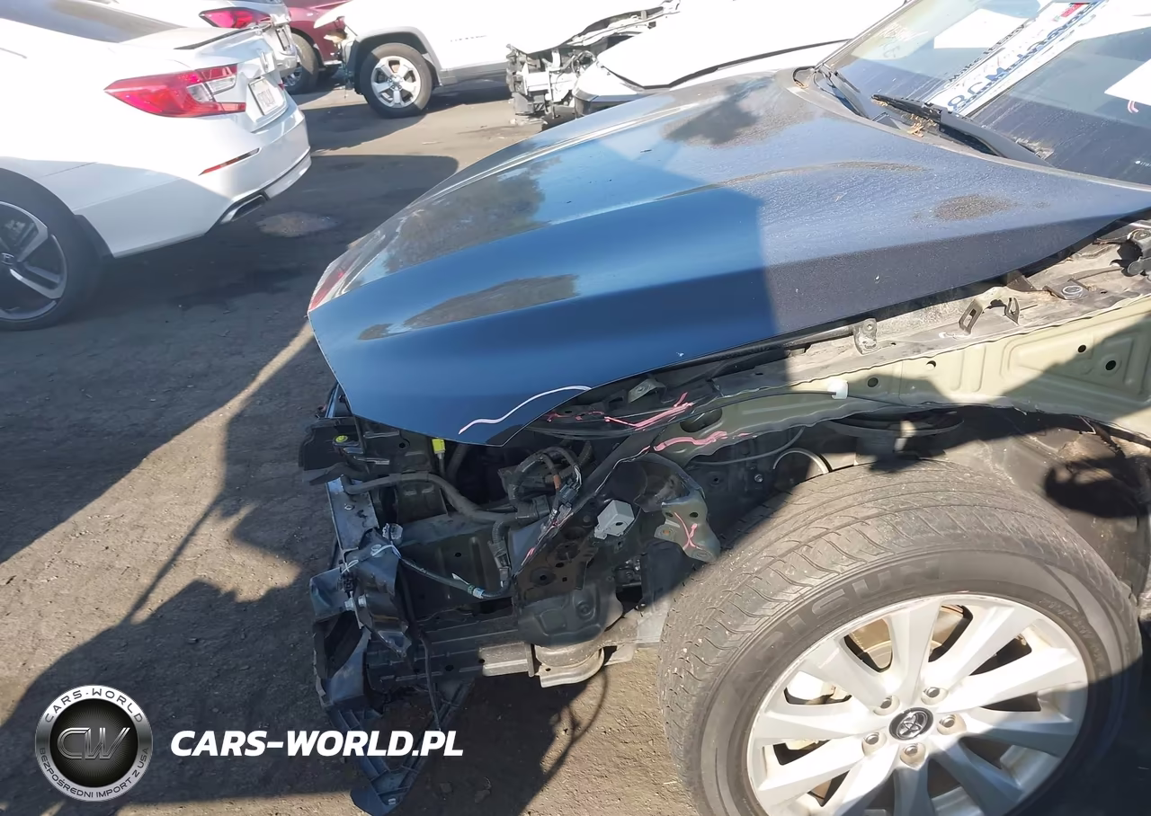 2018 Toyota Camry Le VIN:4T1B11HK3JU631963 - 6