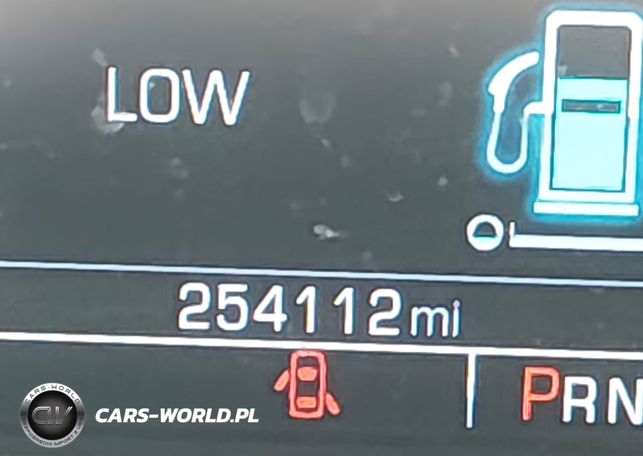 2016 Chevrolet Silverado 1500 1Lt VIN:3GCUKREC5GG360762 - 16