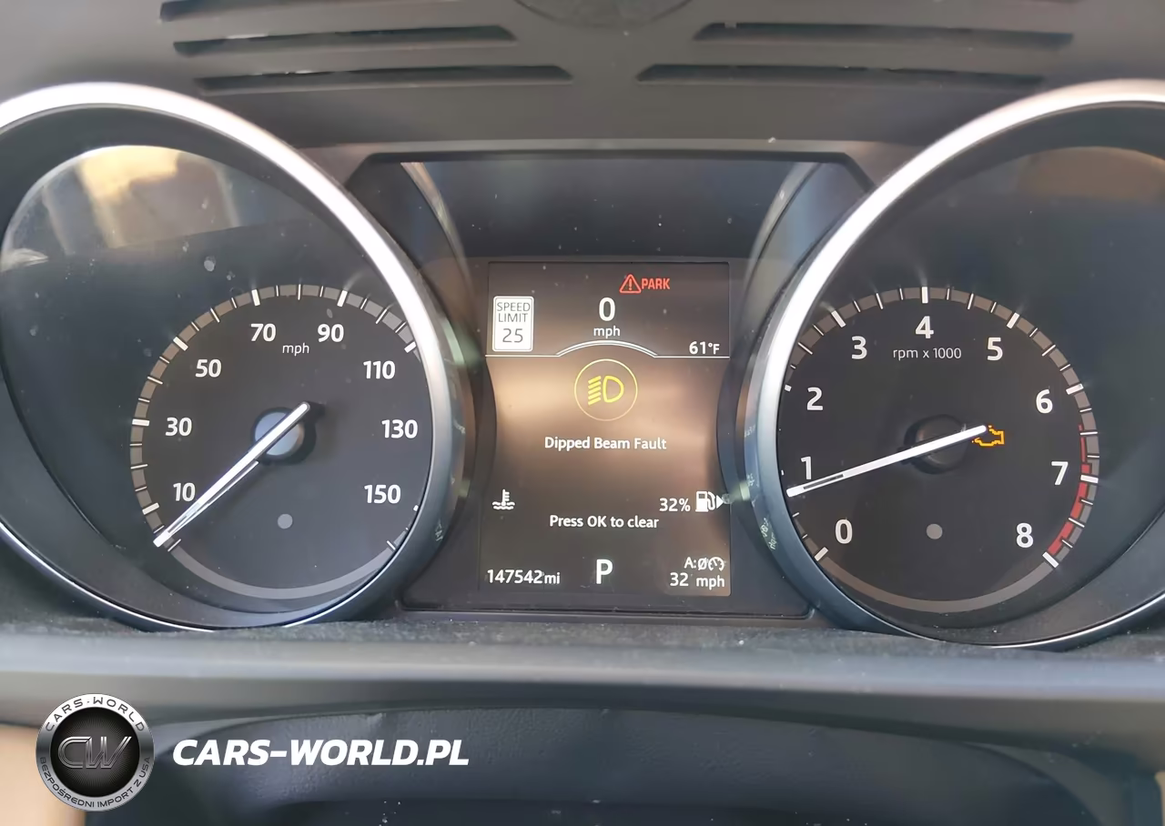 2017 Land Rover Discovery Hse Luxury VIN:SALRHBBV8HA040541 - 7