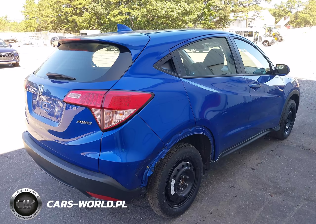 2018 Honda Hr-V Lx VIN:3CZRU6H34JG726402 - 4