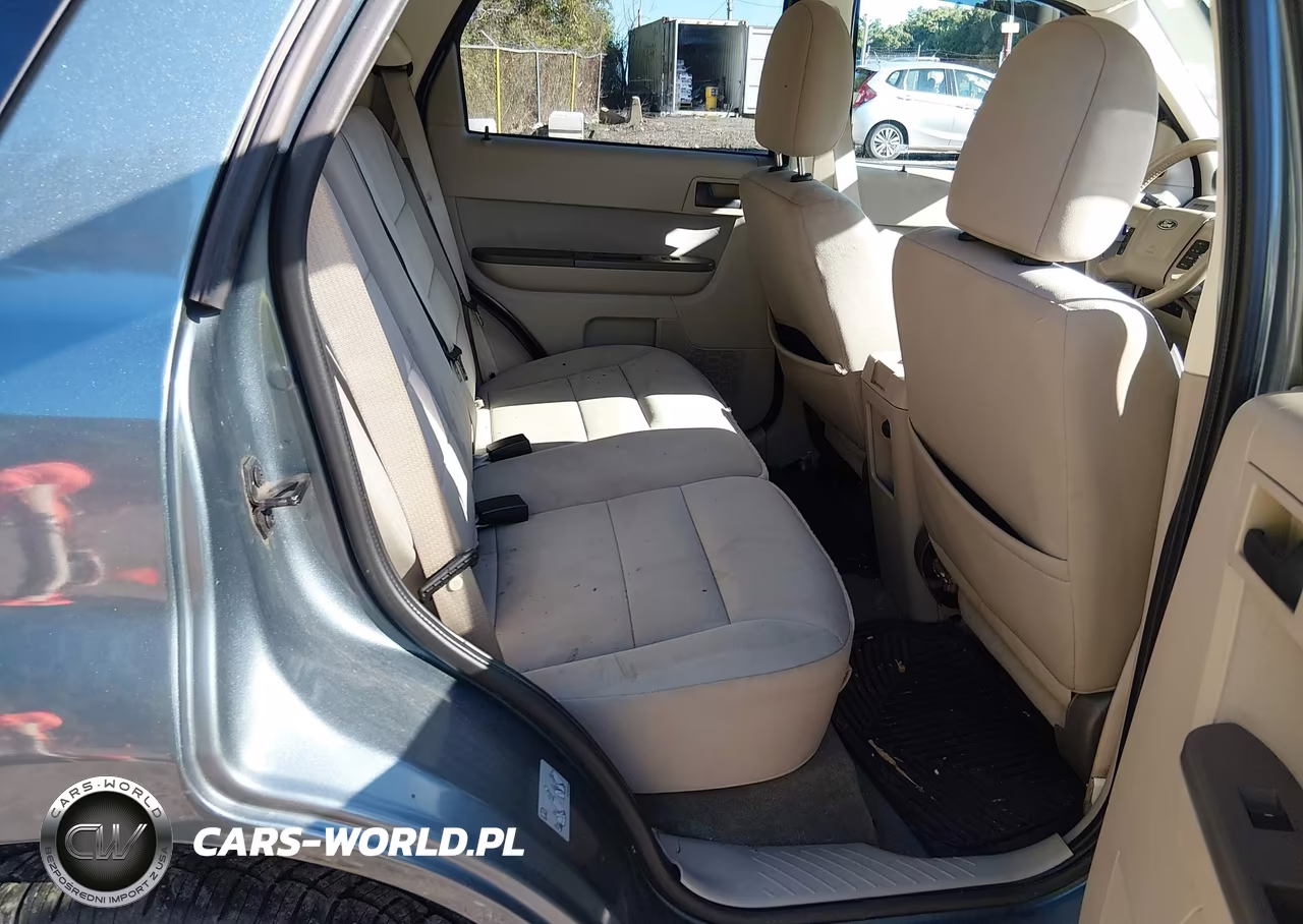 2010 Ford Escape Xlt VIN:1FMCU9DG0AKD23706 - 8