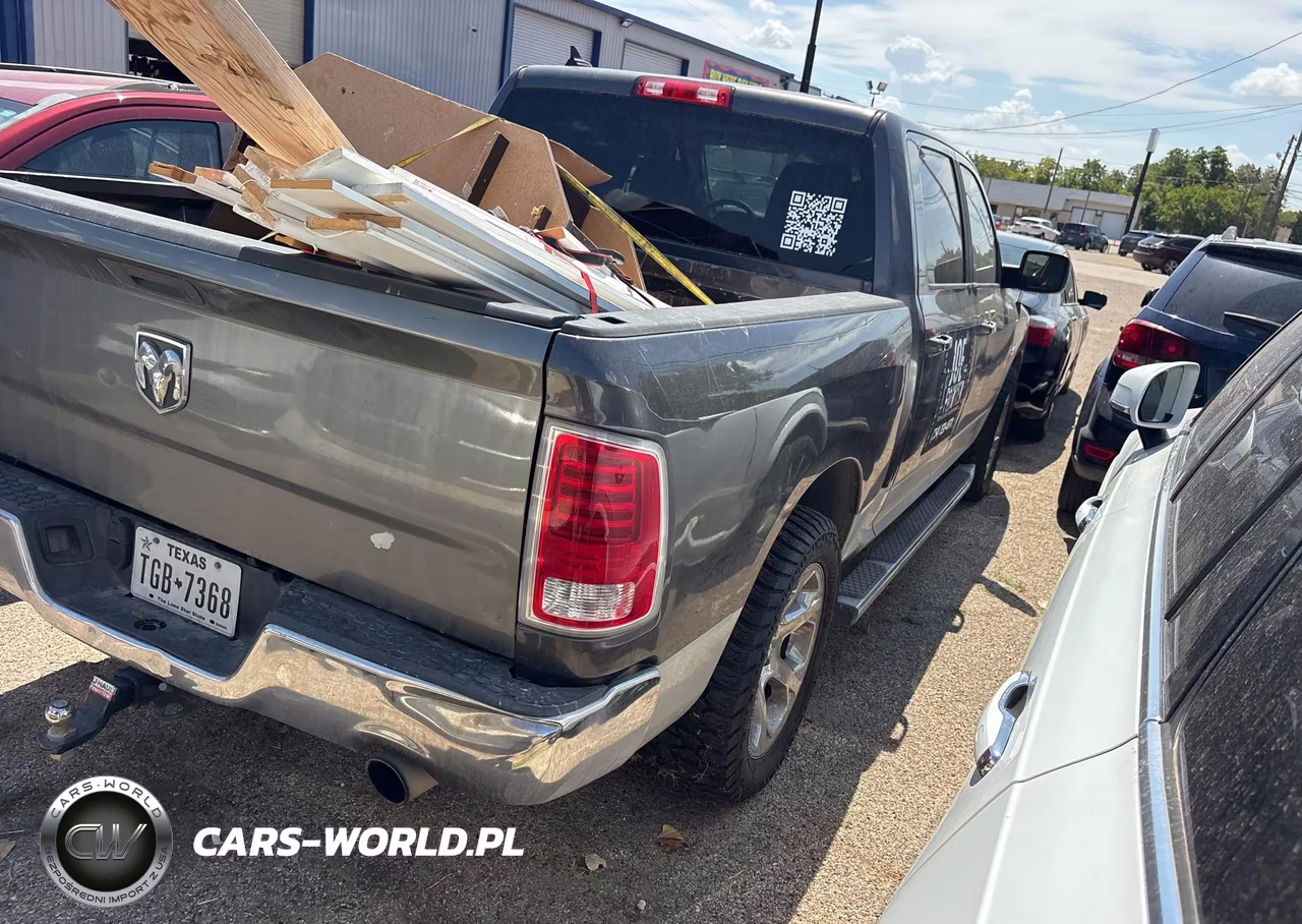 2016 Ram 1500 Laramie VIN:1C6RR6NTXGS269910 - 4