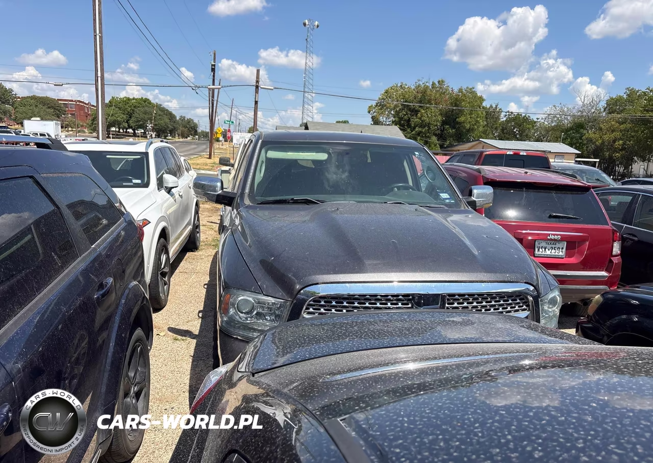 2016 Ram 1500 Laramie VIN:1C6RR6NTXGS269910 - 6
