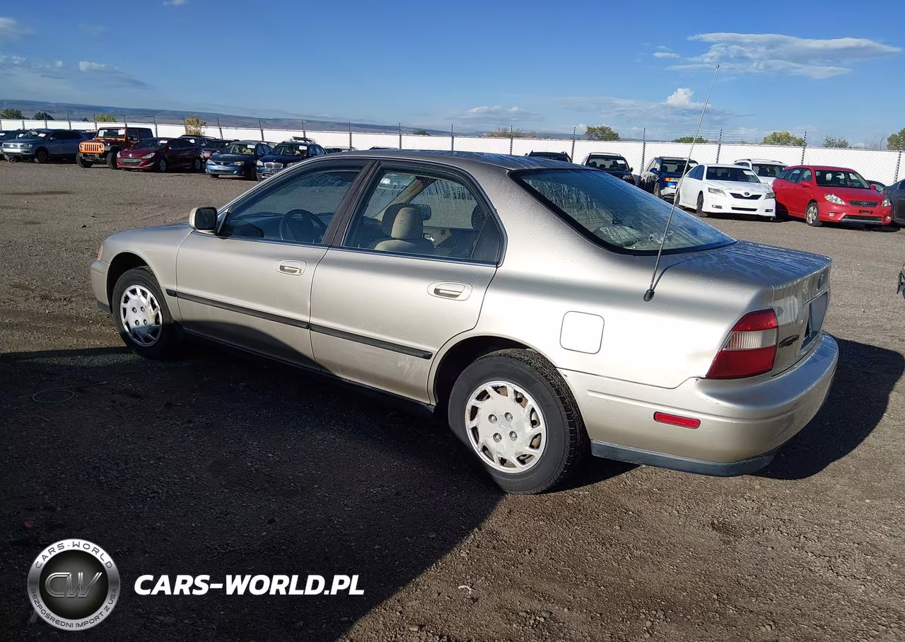 1994 Honda Accord Lx VIN:JHMCD5638RC047481 - 3