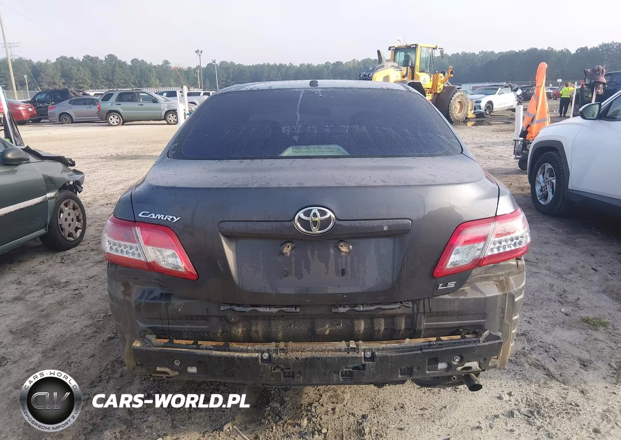 2011 Toyota Camry Le VIN:4T1BF3EK6BU147790 - 17