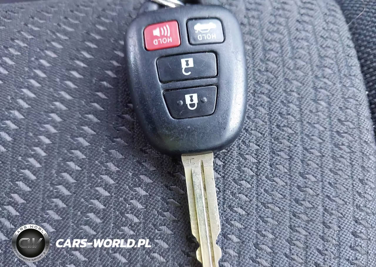2015 Toyota Camry Le VIN:4T4BF1FK2FR458907 - 11