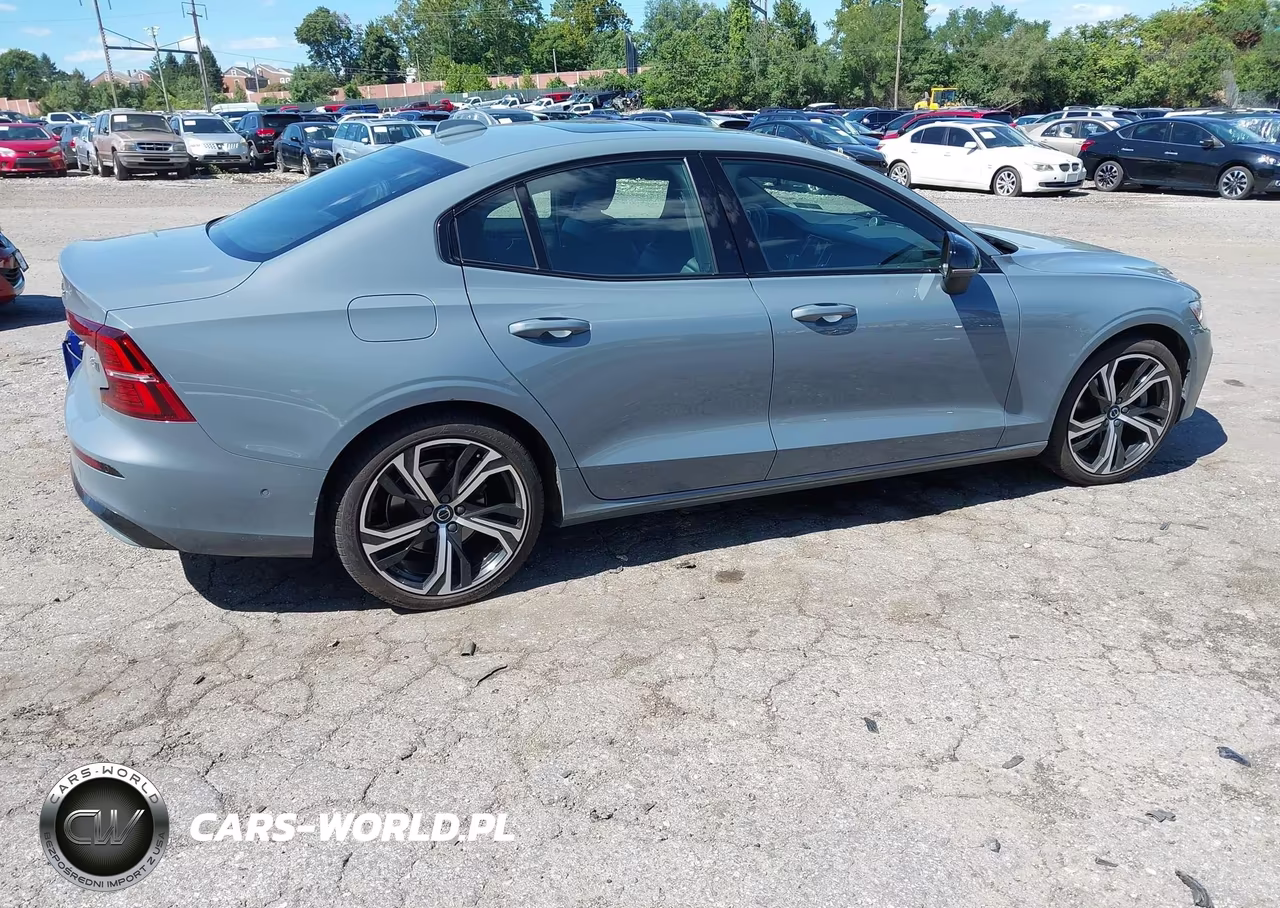 2024 Volvo S60 B5 Ultimate Dark Theme VIN:7JRL12TM5RG314768 - 4