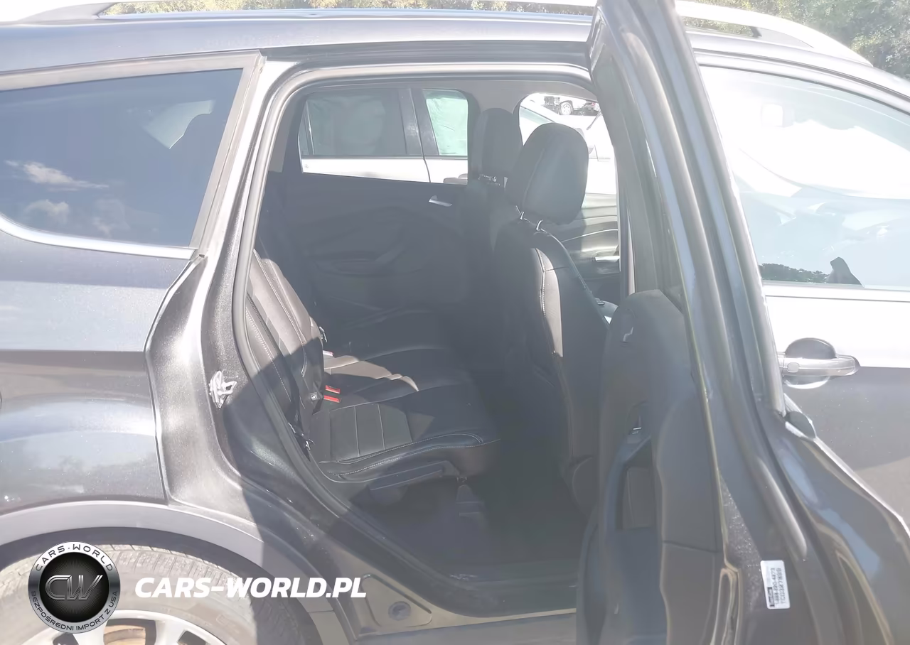 2016 Ford Escape Titanium VIN:1FMCU9J96GUC58248 - 8