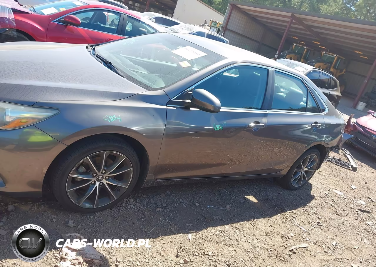 2016 Toyota Camry Xse VIN:4T1BF1FK7GU196359 - 14
