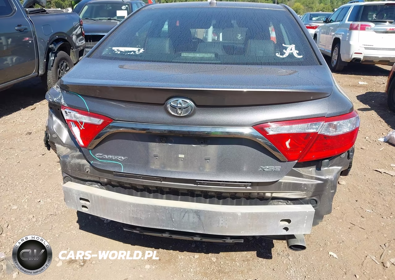2016 Toyota Camry Xse VIN:4T1BF1FK7GU196359 - 16