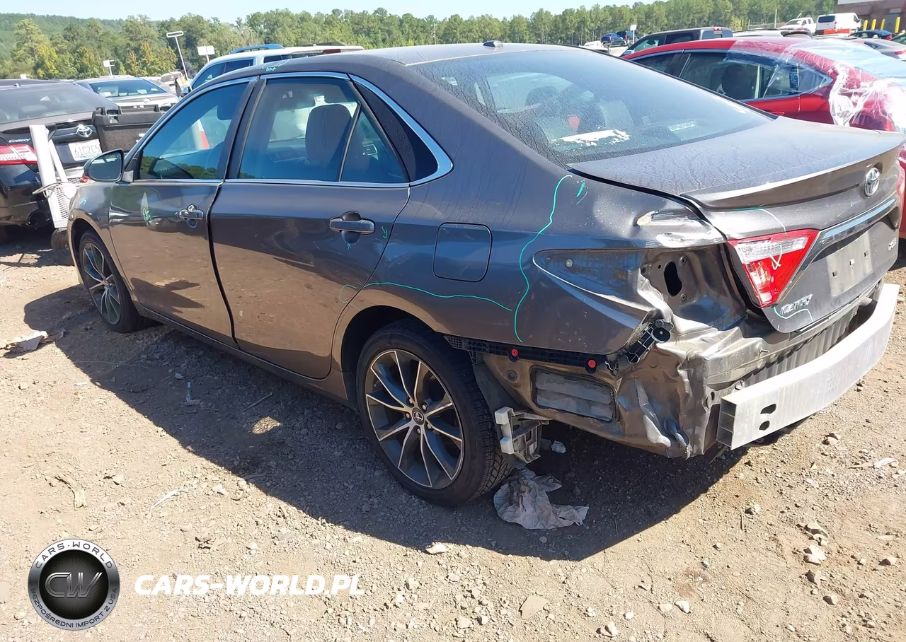 2016 Toyota Camry Xse VIN:4T1BF1FK7GU196359 - 3