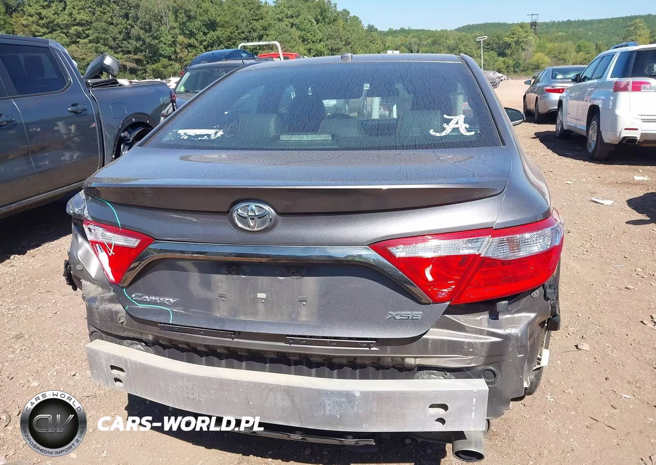 2016 Toyota Camry Xse VIN:4T1BF1FK7GU196359 - 6