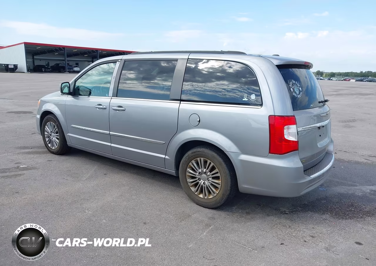 2016 Chrysler Town & Country Touring-L VIN:2C4RC1CG9GR215180 - 3