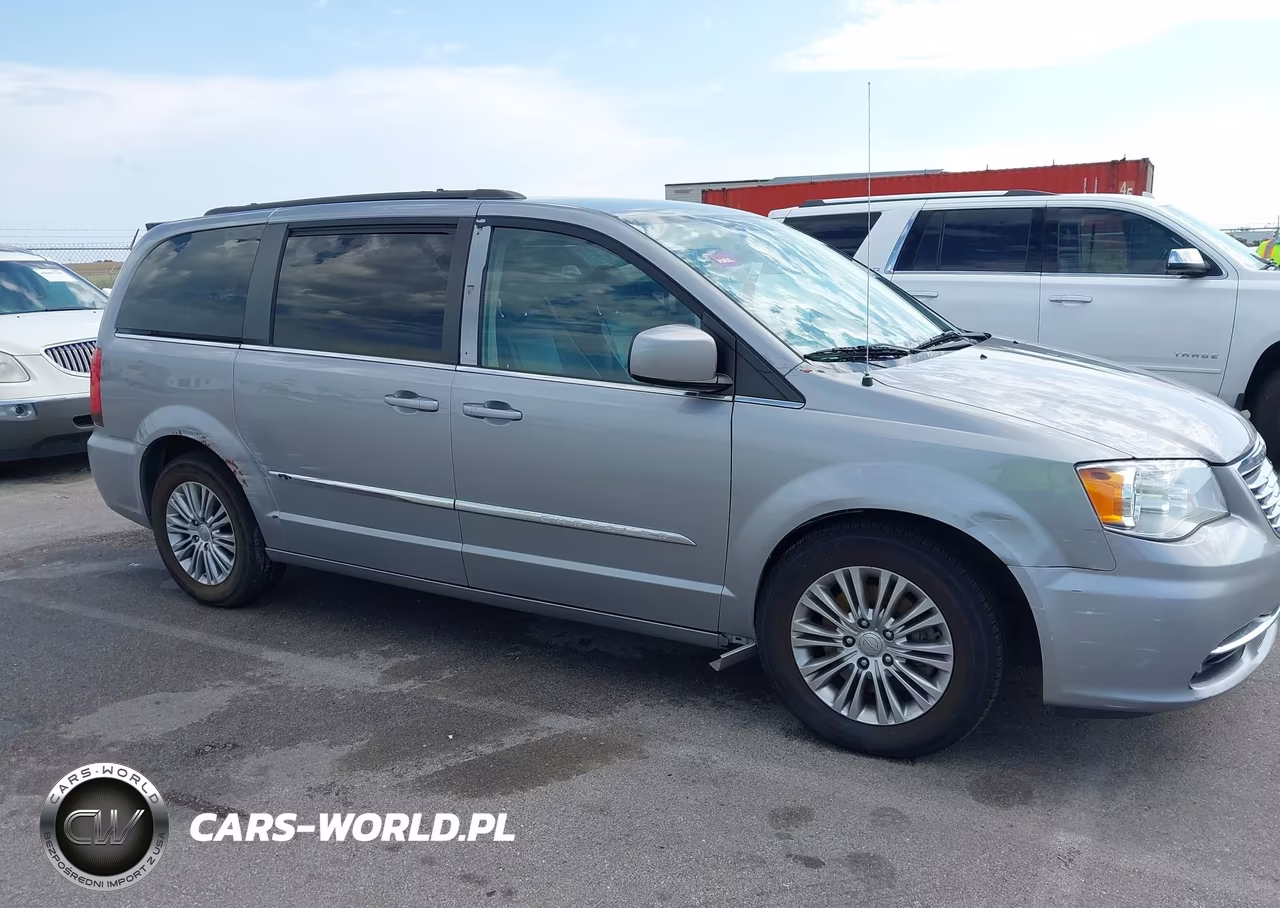 2016 Chrysler Town & Country Touring-L VIN:2C4RC1CG9GR215180 - 6
