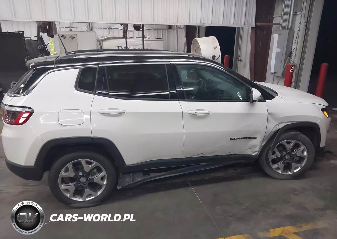 2018 Jeep Compass Limited 4X4 VIN:3C4NJDCB6JT355394 - 13
