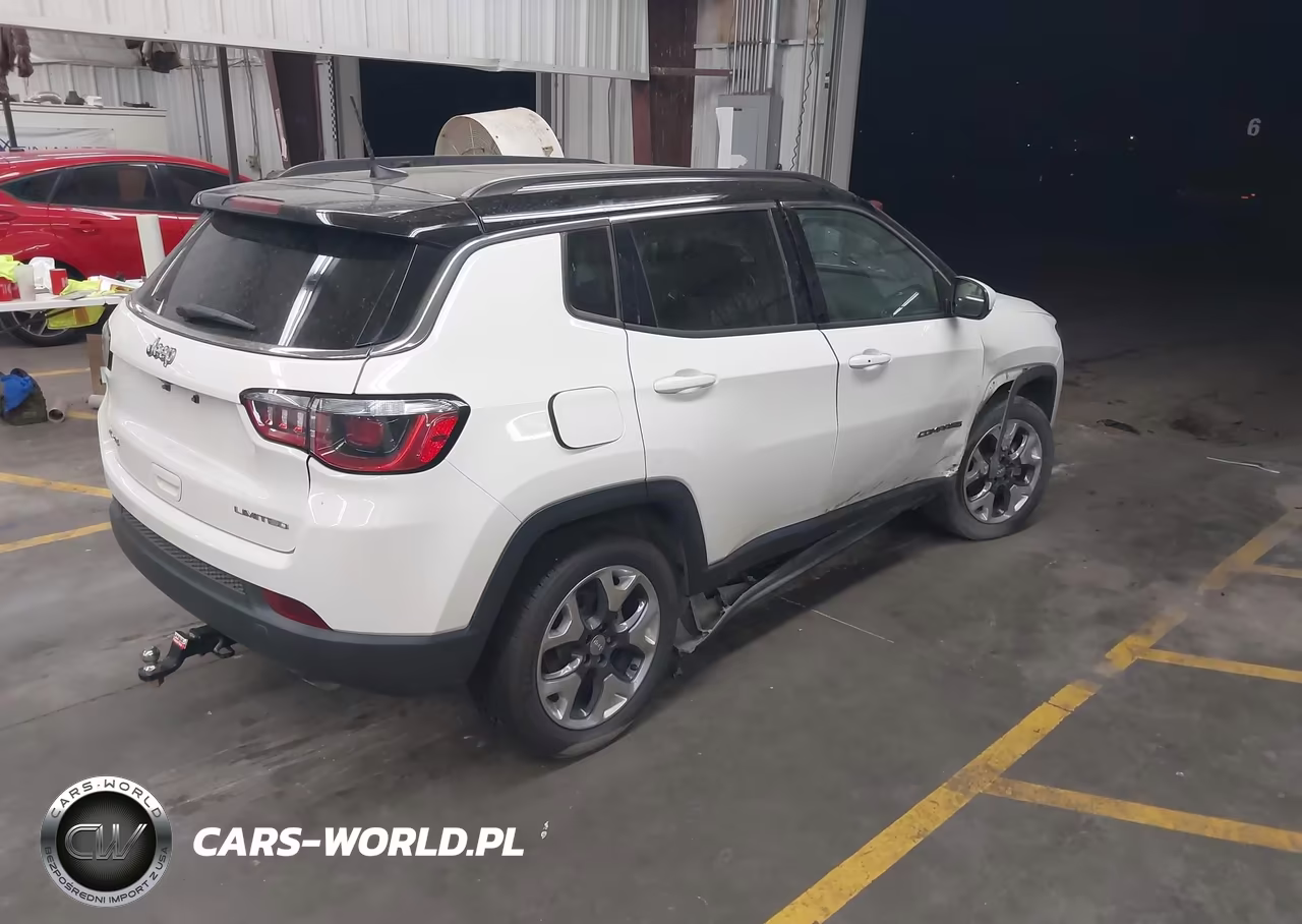 2018 Jeep Compass Limited 4X4 VIN:3C4NJDCB6JT355394 - 4