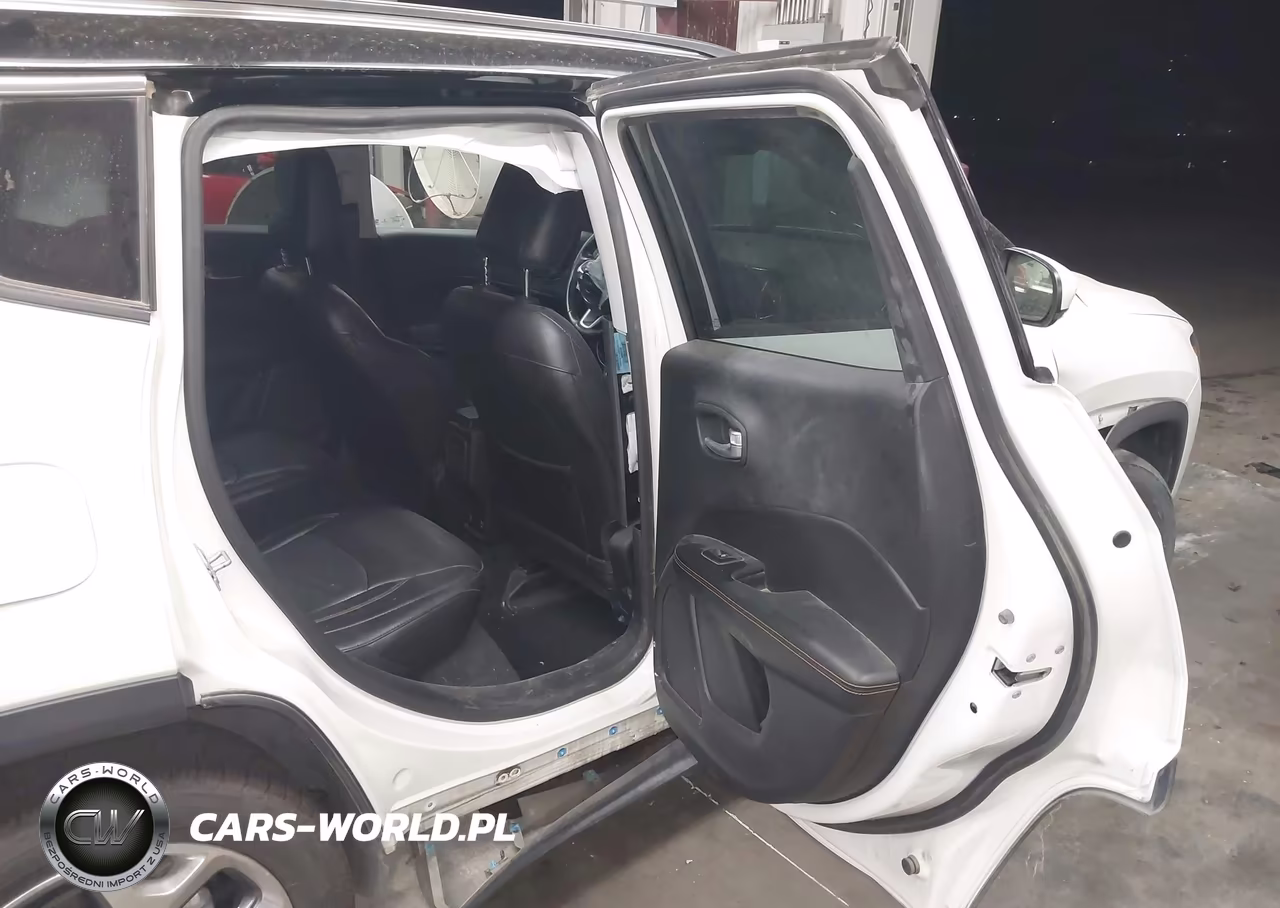 2018 Jeep Compass Limited 4X4 VIN:3C4NJDCB6JT355394 - 8