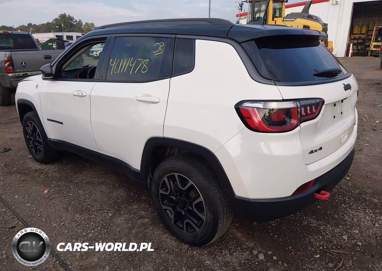 2018 Jeep Compass Trailhawk 4X4 VIN:3C4NJDDB2JT501790 - 3