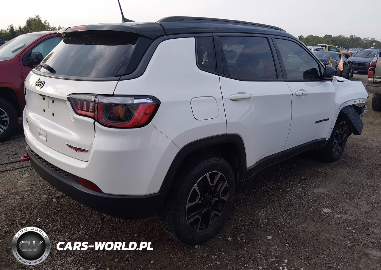 2018 Jeep Compass Trailhawk 4X4 VIN:3C4NJDDB2JT501790 - 4