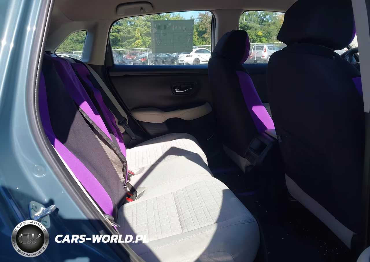 2023 Honda Hr-V Awd Lx VIN:3CZRZ2H3XPM735027 - 8
