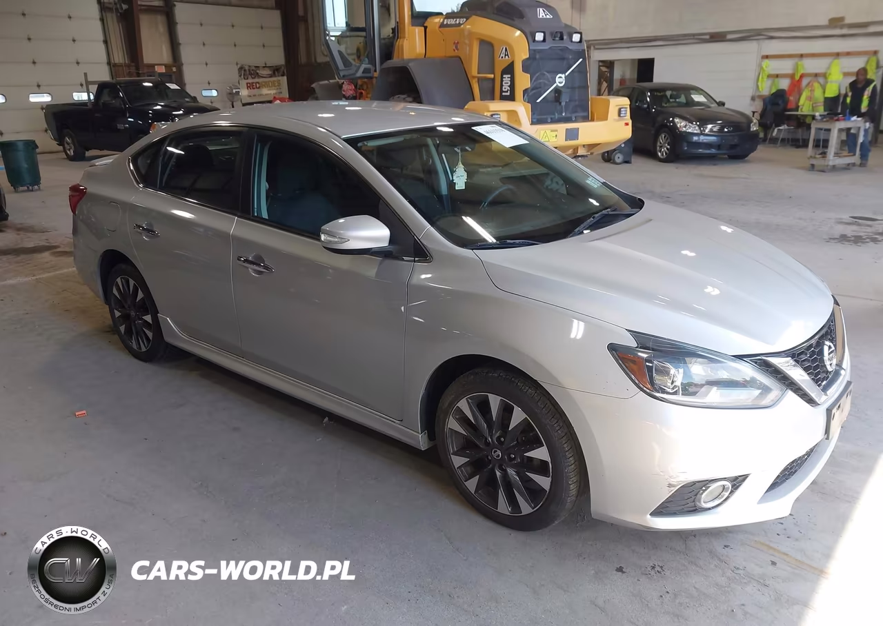 2017 Nissan Sentra Sr – zdjęcie 1 z 11