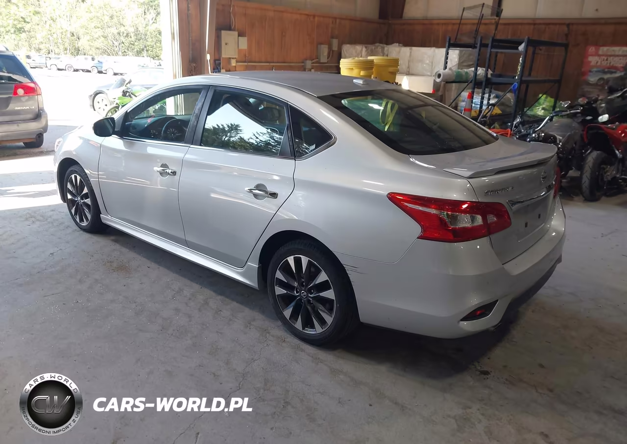 2017 Nissan Sentra Sr VIN:3N1AB7AP9HY397795 - 3